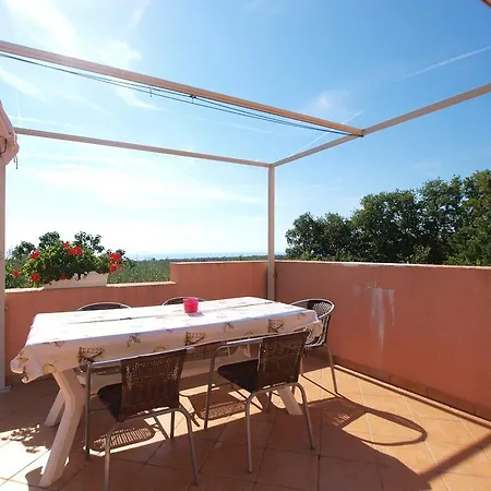 アパート Luisa 1437 *