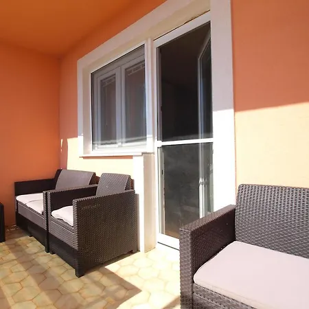 Luisa 1437 Appartement Peruški