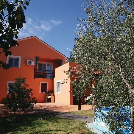 アパート Luisa 1437 Peruški