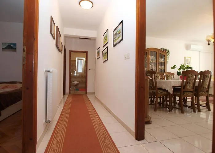 Luisa 1437 * Peruški