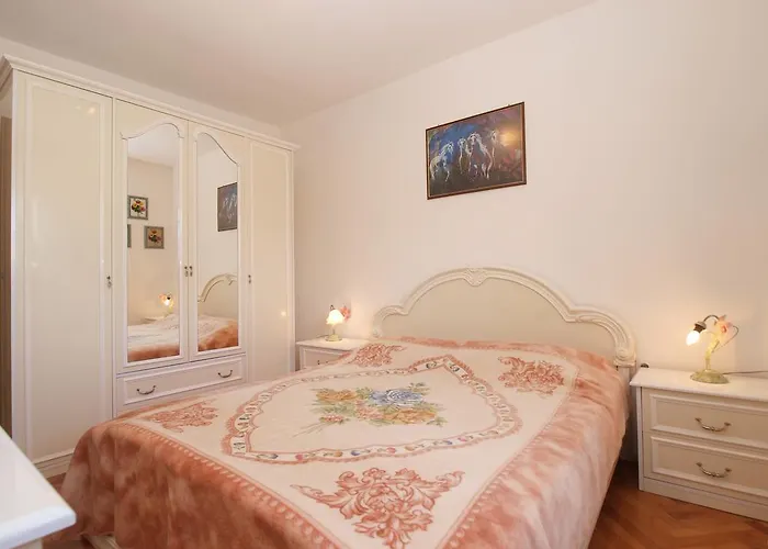 Luisa 1437 Lejlighed Peruški